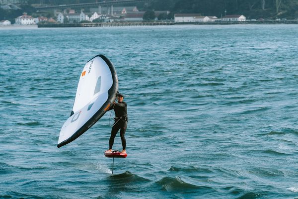Aprende a dominar el wing foil: guía para principiantes